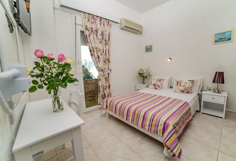 اتاق استاندارد, Roxani