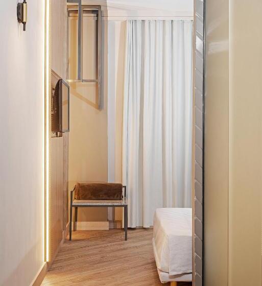 Standard Single Room Adapted for people with reduced mobility, Slim Curitiba Alto Da Xv By Slaviero Hoteis