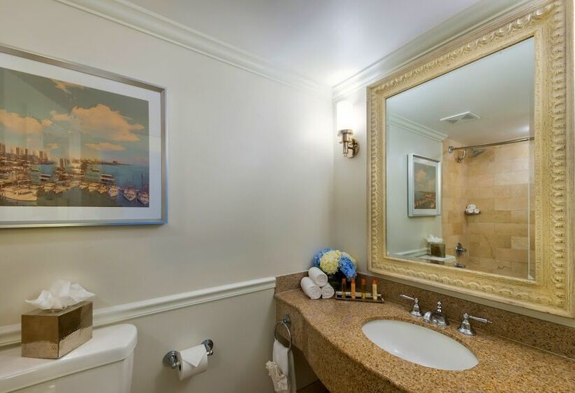 اتاق استاندارد با تخت دوبل و چشم‌انداز, The Shores Resort & Spa