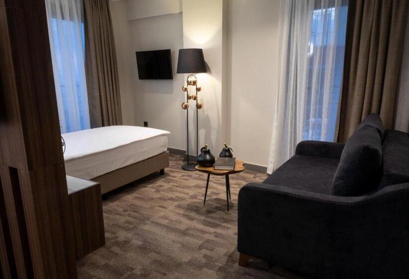 اتاق خانوادگی, Monalisa Hotels Kuşadasi