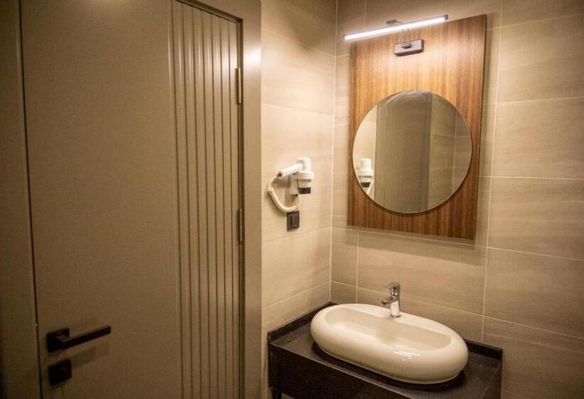 اتاق استاندارد با تخت بزرگ, Monalisa Hotels Kuşadasi