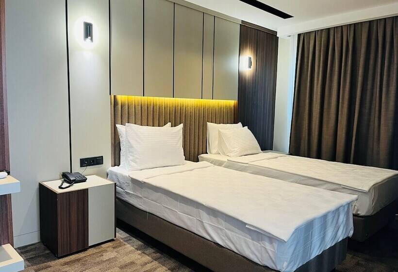 اتاق خانوادگی, Monalisa Hotels Kuşadasi