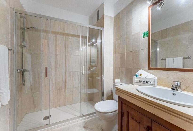 استودیوی استاندارد, Klayman Olivina Apart