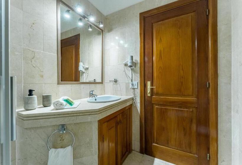 استودیوی استاندارد, Klayman Olivina Apart