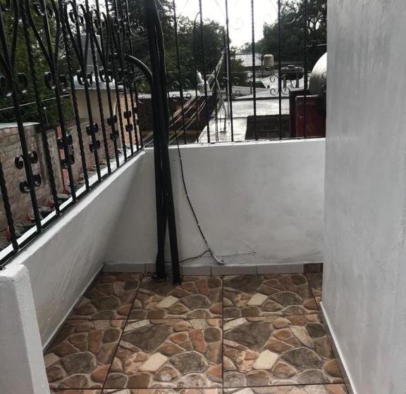 اتاق لوکس با بالکن, Calli Yolotl Teotihuacan