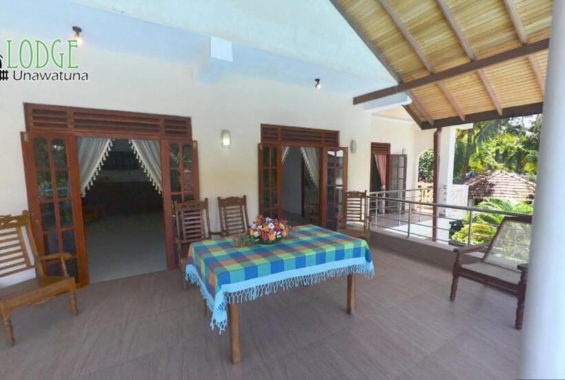 آپارتمان 1 خوابه با بالکن, The Lodge Unawatuna