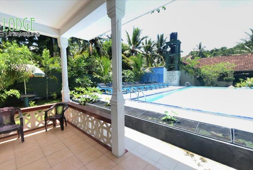 آپارتمان 1 خوابه همکف, The Lodge Unawatuna