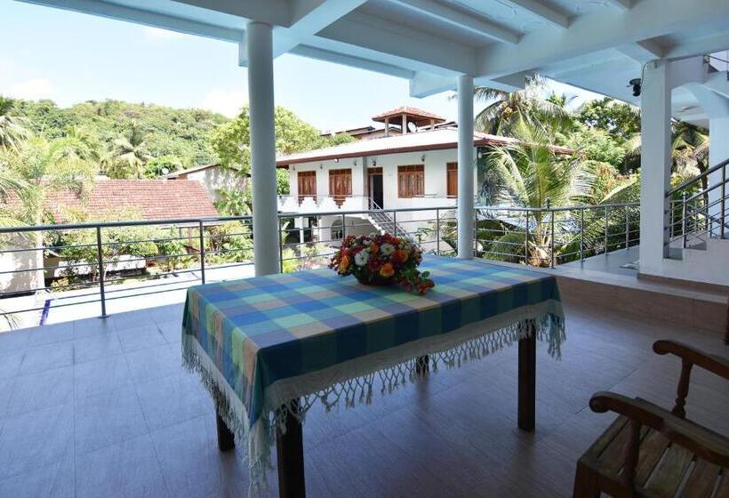 آپارتمان 1 خوابه با بالکن, The Lodge Unawatuna
