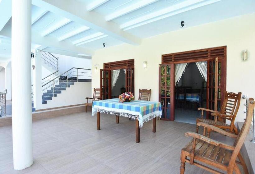 آپارتمان 1 خوابه با بالکن, The Lodge Unawatuna