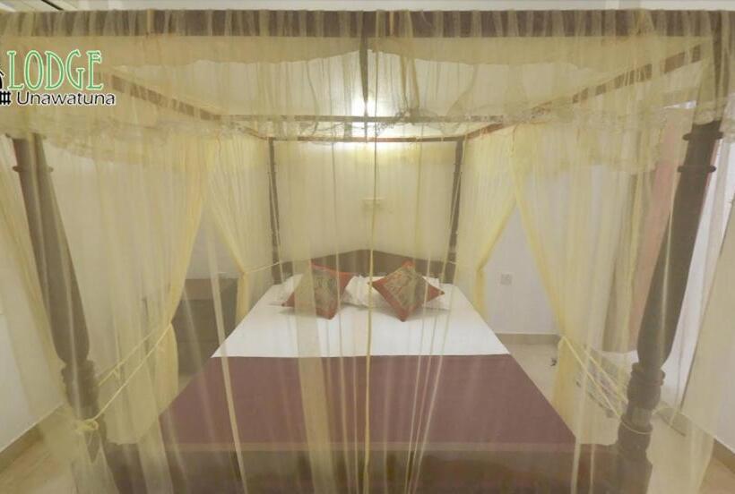 آپارتمان 1 خوابه همکف, The Lodge Unawatuna
