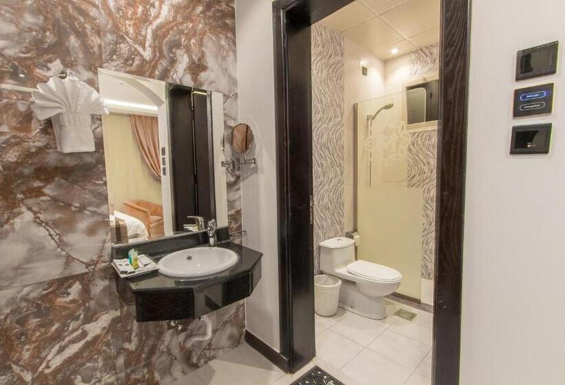Suite with Terrace, Al Mokhtar Furnished Units