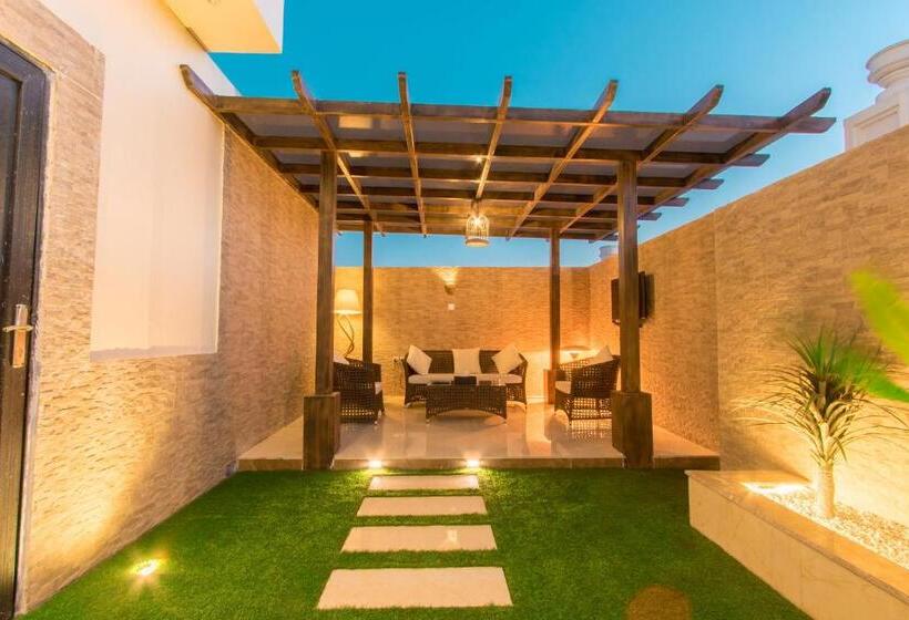 Suite with Terrace, Al Mokhtar Furnished Units