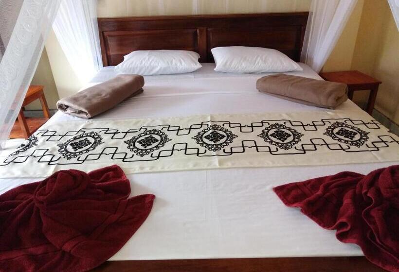 اتاق لوکس با بالکن, Jade Green Rest Inn
