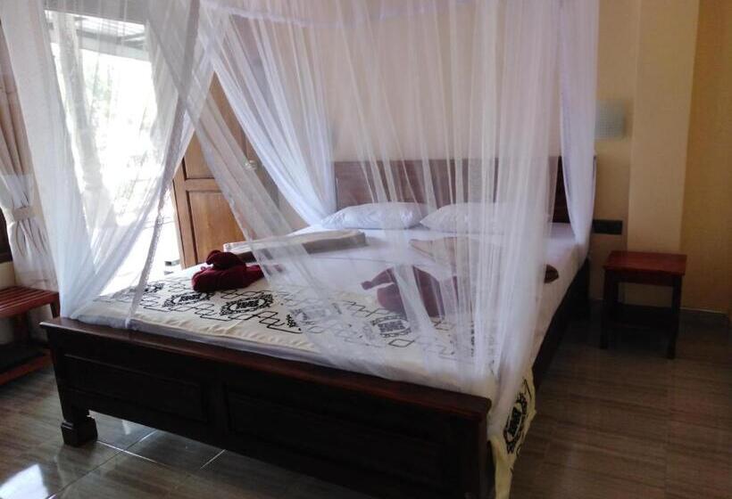 اتاق لوکس با بالکن, Jade Green Rest Inn