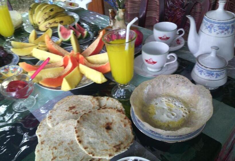 اتاق لوکس, Jade Green Rest Inn