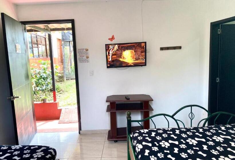 اتاق استاندارد سه نفره, Finca Hotel Los Cocos