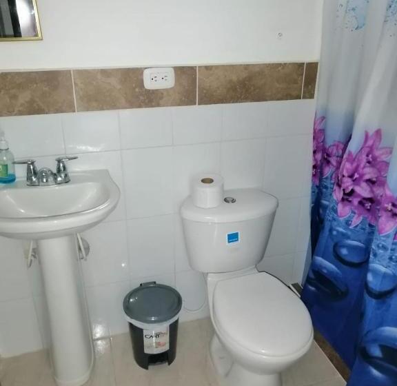 اتاق استاندارد سه نفره, Finca Hotel Los Cocos