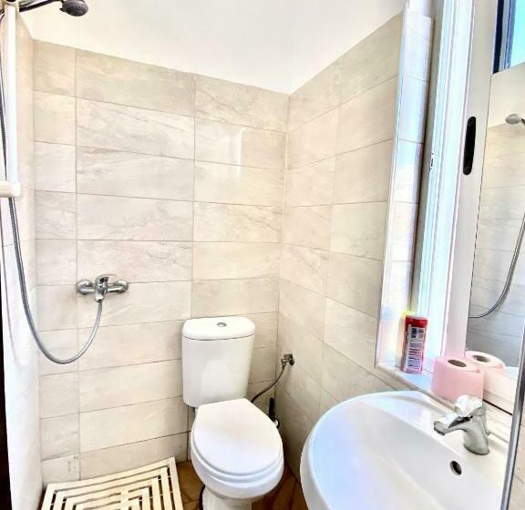 اتاق استاندارد, Neo Apartments