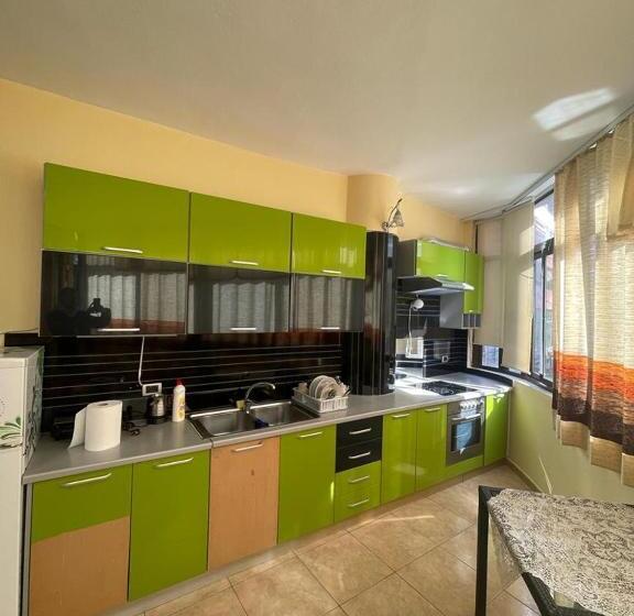 آپارتمان 1 خوابه, Neo Apartments