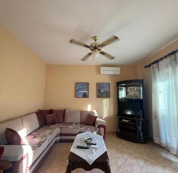 آپارتمان 3 خوابه, Neo Apartments