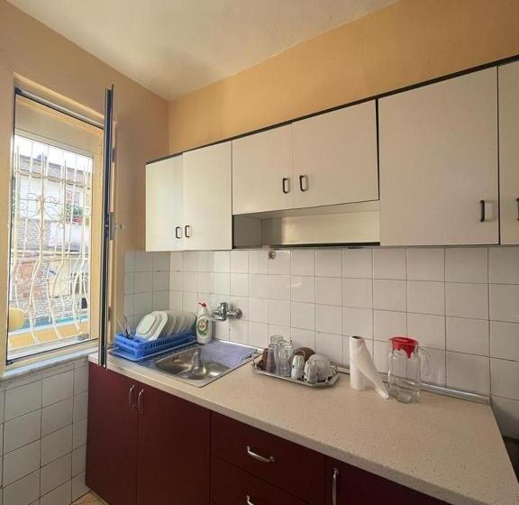 آپارتمان 3 خوابه, Neo Apartments