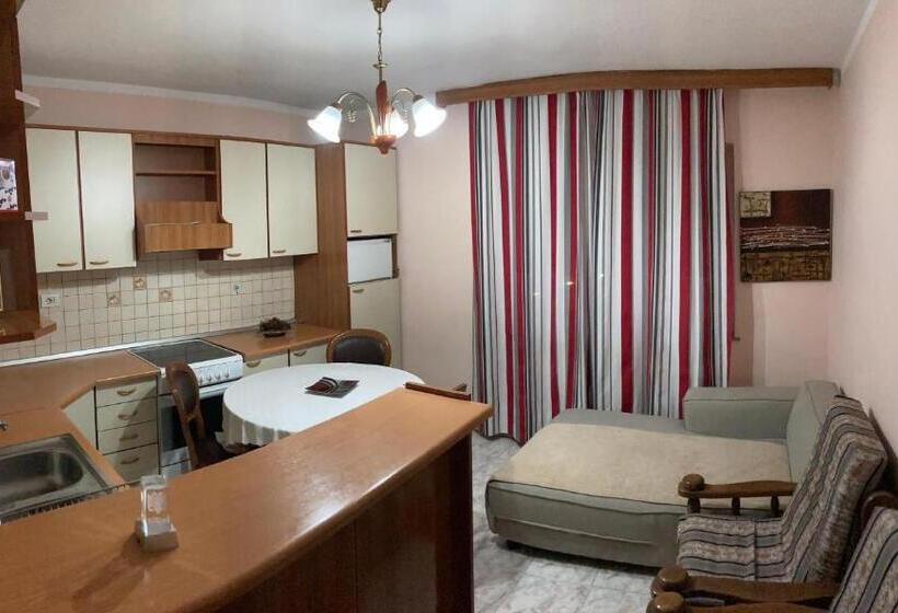 آپارتمان 1 خوابه با بالکن, Neo Apartments