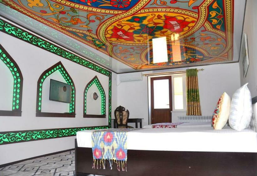 اتاق استاندارد سه تخته با بالکن, Khiva Tosh Darvoza & Trip Service
