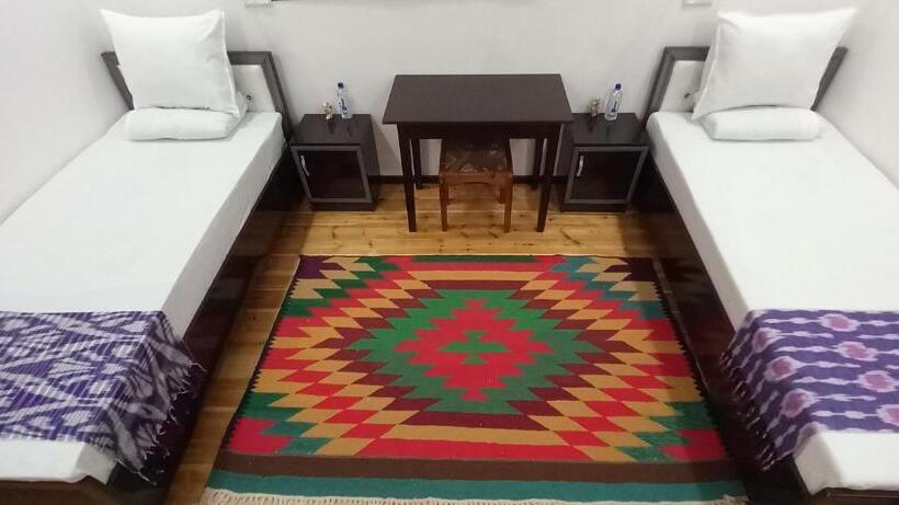 اتاق استاندارد, Khiva Tosh Darvoza & Trip Service