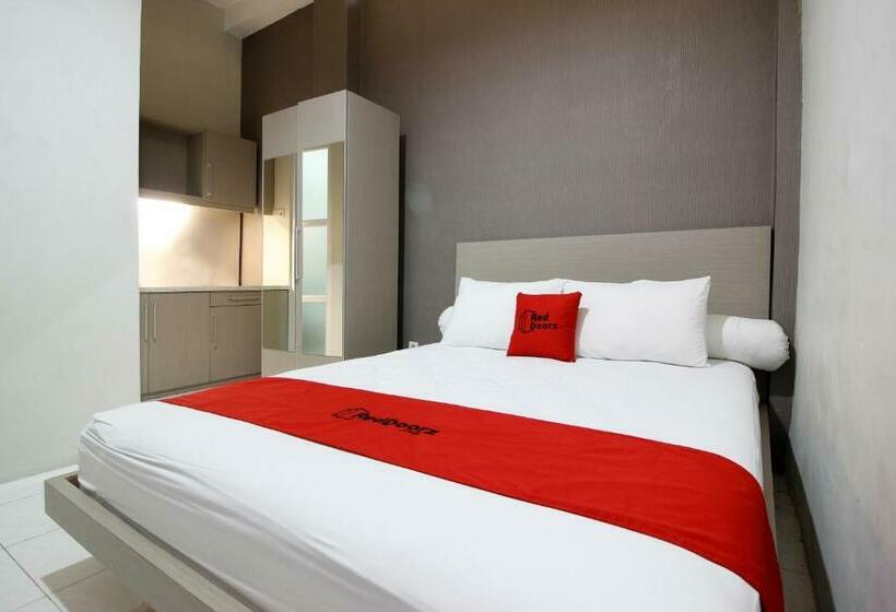 اتاق استاندارد, Reddoorz Plus Near Upn Jogjakarta 2