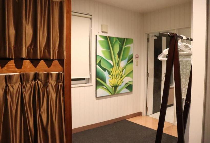 اتاق استاندارد سه نفره, Guest House Grand Naha