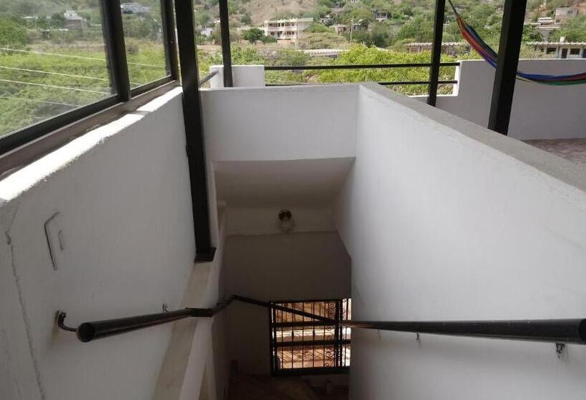 اتاق استاندارد با بالکن, Hostal Casa Yhoanny