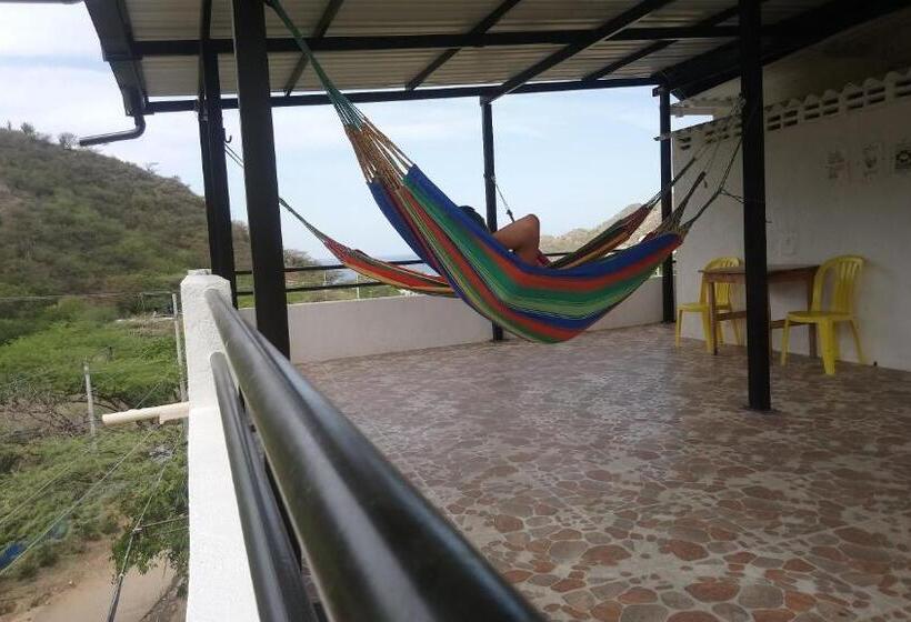 اتاق خانوادگی, Hostal Casa Yhoanny