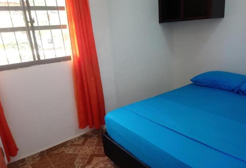 اتاق خانوادگی, Hostal Casa Yhoanny