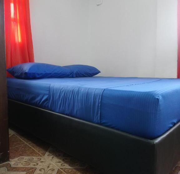 اتاق خانوادگی, Hostal Casa Yhoanny