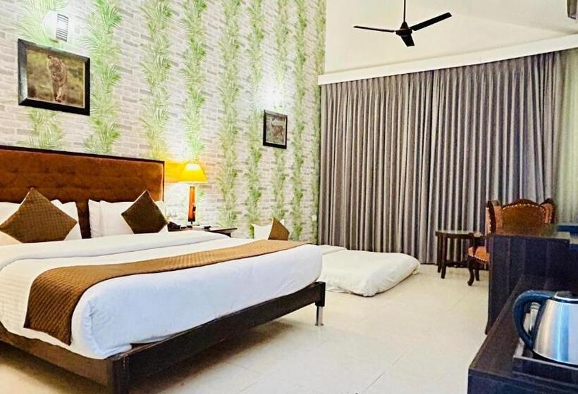 اتاق سوپریور, Click Resort Corbett Tiger Den