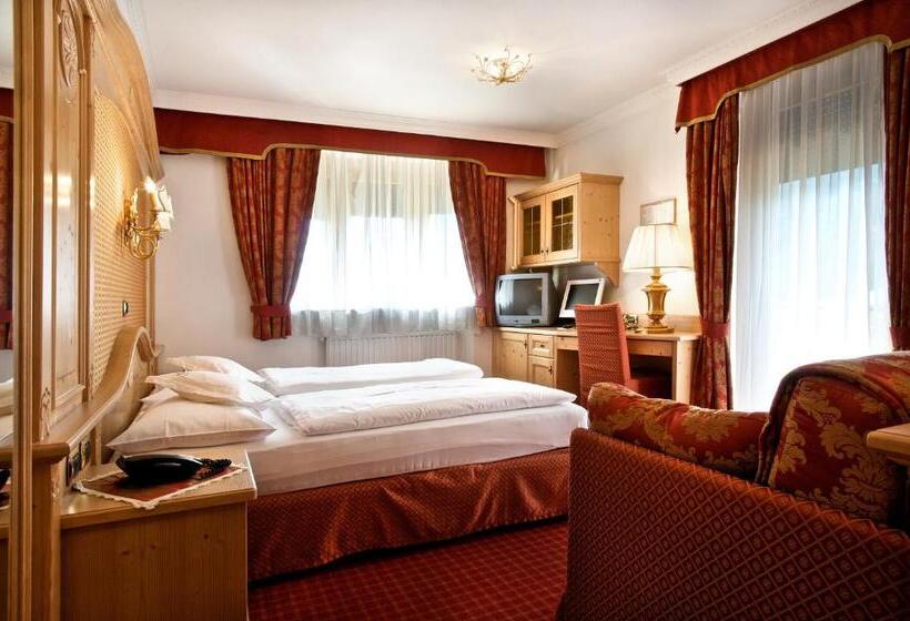اتاق استاندارد با چشم‌انداز کوهستان, B&b Garni Serena