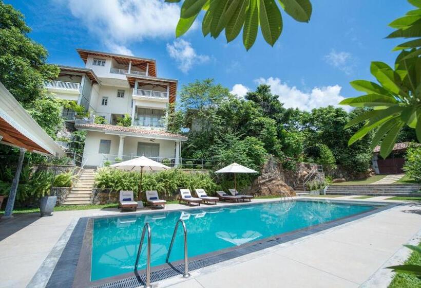 اتاق لوکس با چشم‌انداز استخر, The Horizon Hill Top Villa