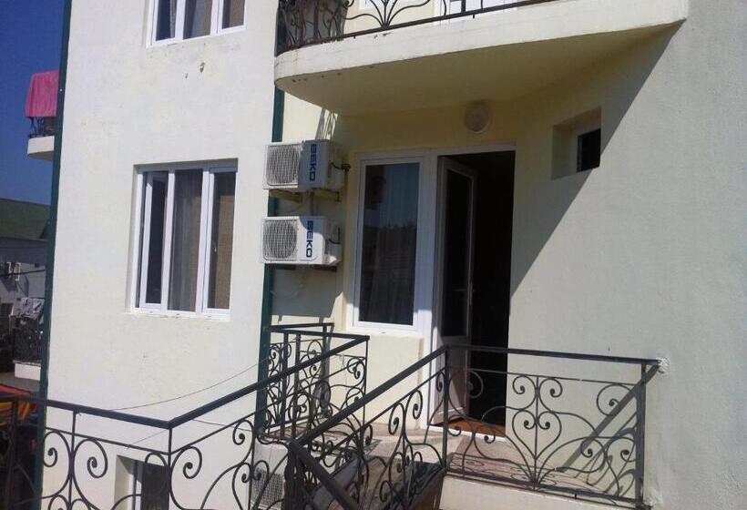 اتاق استاندارد با بالکن, Villa Ureki