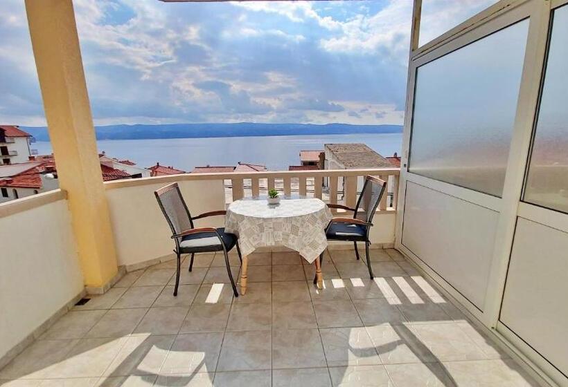 استودیوی استاندارد, Apartments Nemira