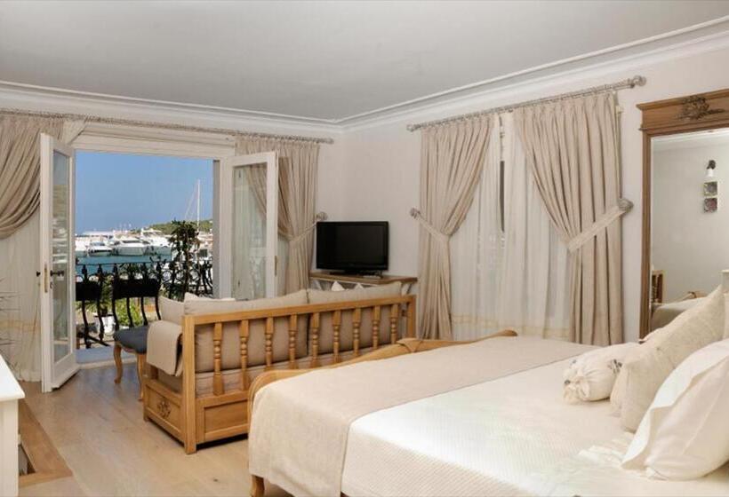 سوییت, Cesme Marina Konukevi