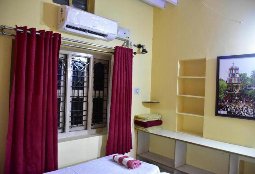 اتاق استاندارد, Gopi Guest House