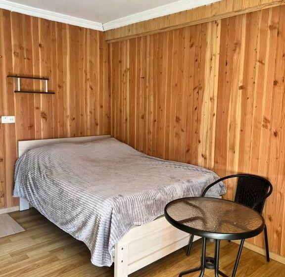 اتاق ساده سه‌ نفره, Guest House Mari