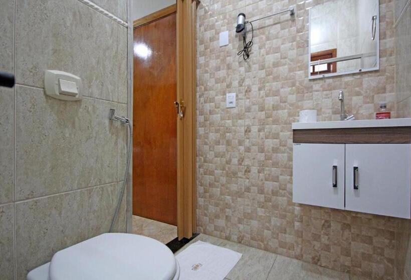 اتاق خانوادگی, Pousada Flores Em Vida