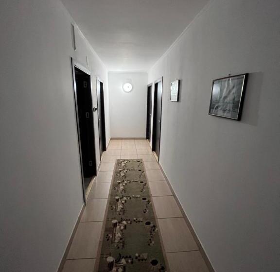 اتاق استاندارد چهار تخته, Vila Khalo