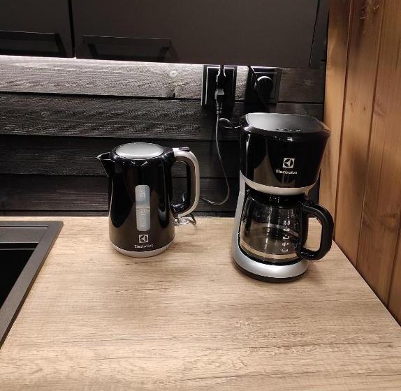 اتاق سوپریور, Black