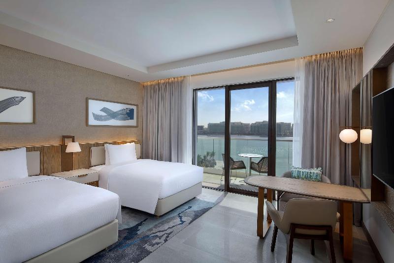 اتاق لوکس با چشم‌انداز, Hilton Abu Dhabi Yas Island