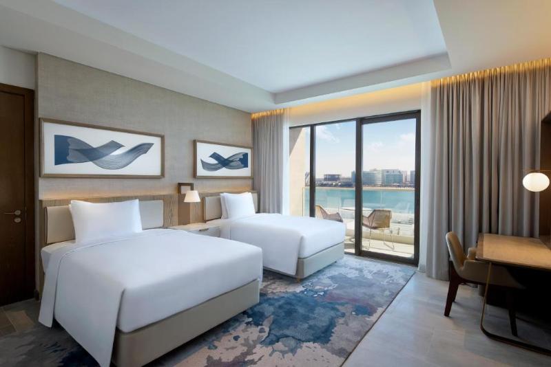 اتاق لوکس با چشم‌انداز, Hilton Abu Dhabi Yas Island