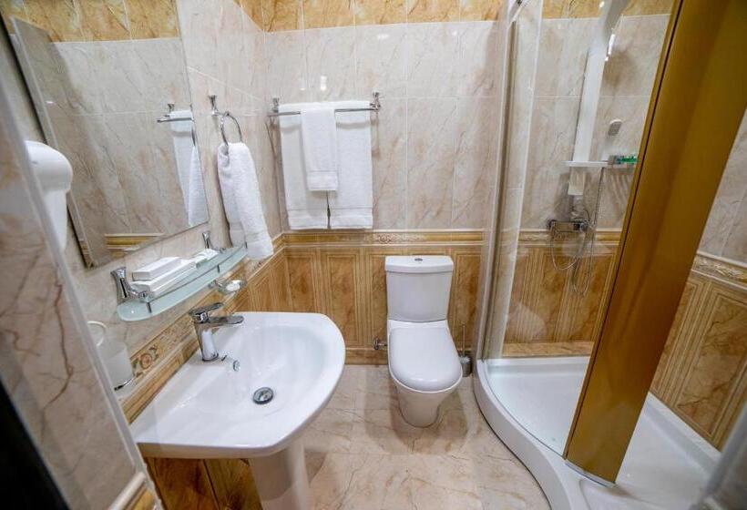 اتاق سوپریور, New York Tashkent
