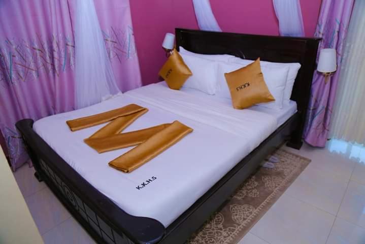 اتاق لوکس با بالکن, Kamwe Kamwe Hotel & Spa
