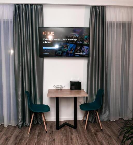 استودیوی لوکس, Puzzle Apartaments&studios